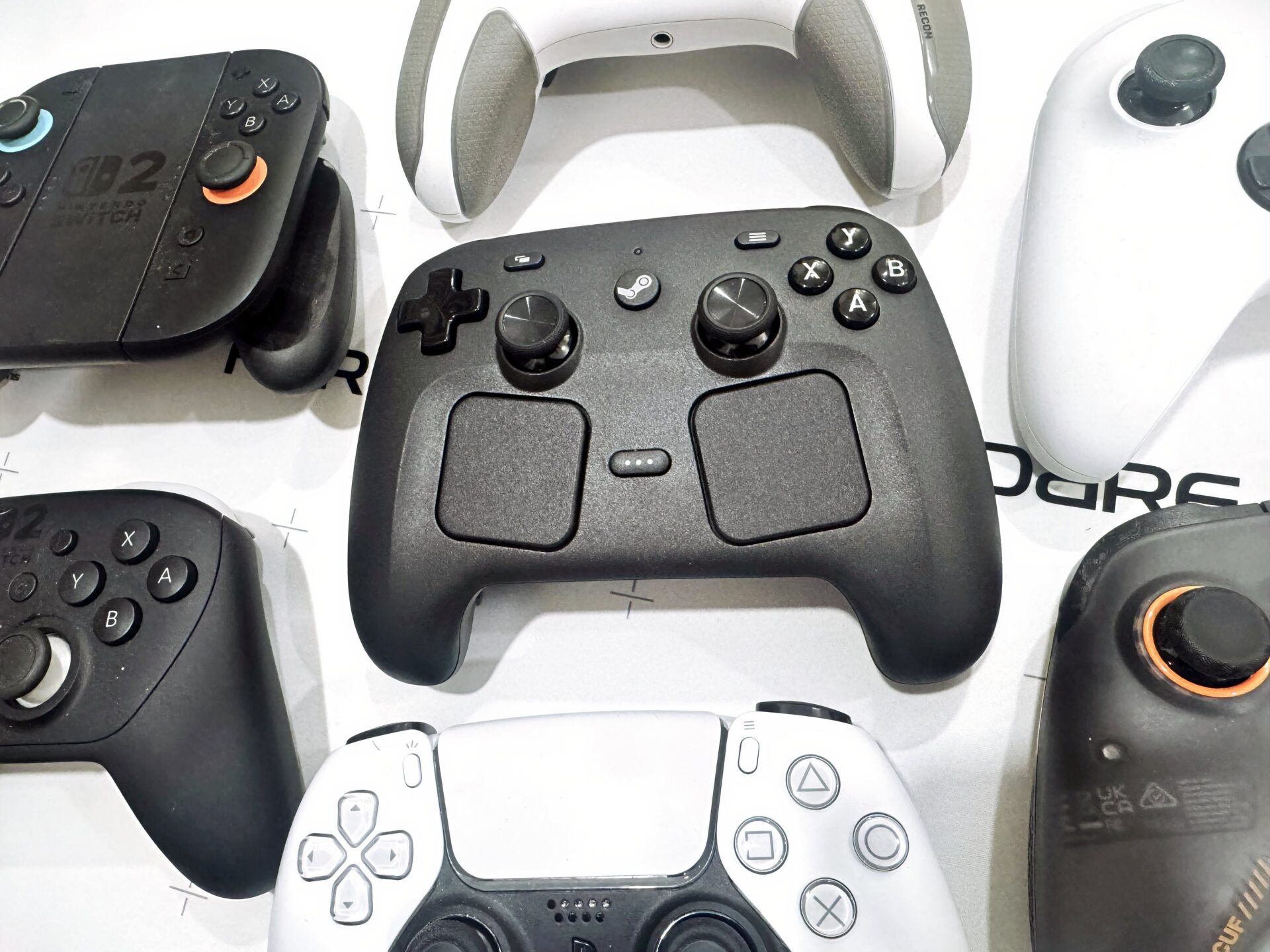 Steam Controller pre-orders are reselling on eBay for hundreds of dollars Steam Controller pre-orders are reselling on eBay for hundreds of dollars