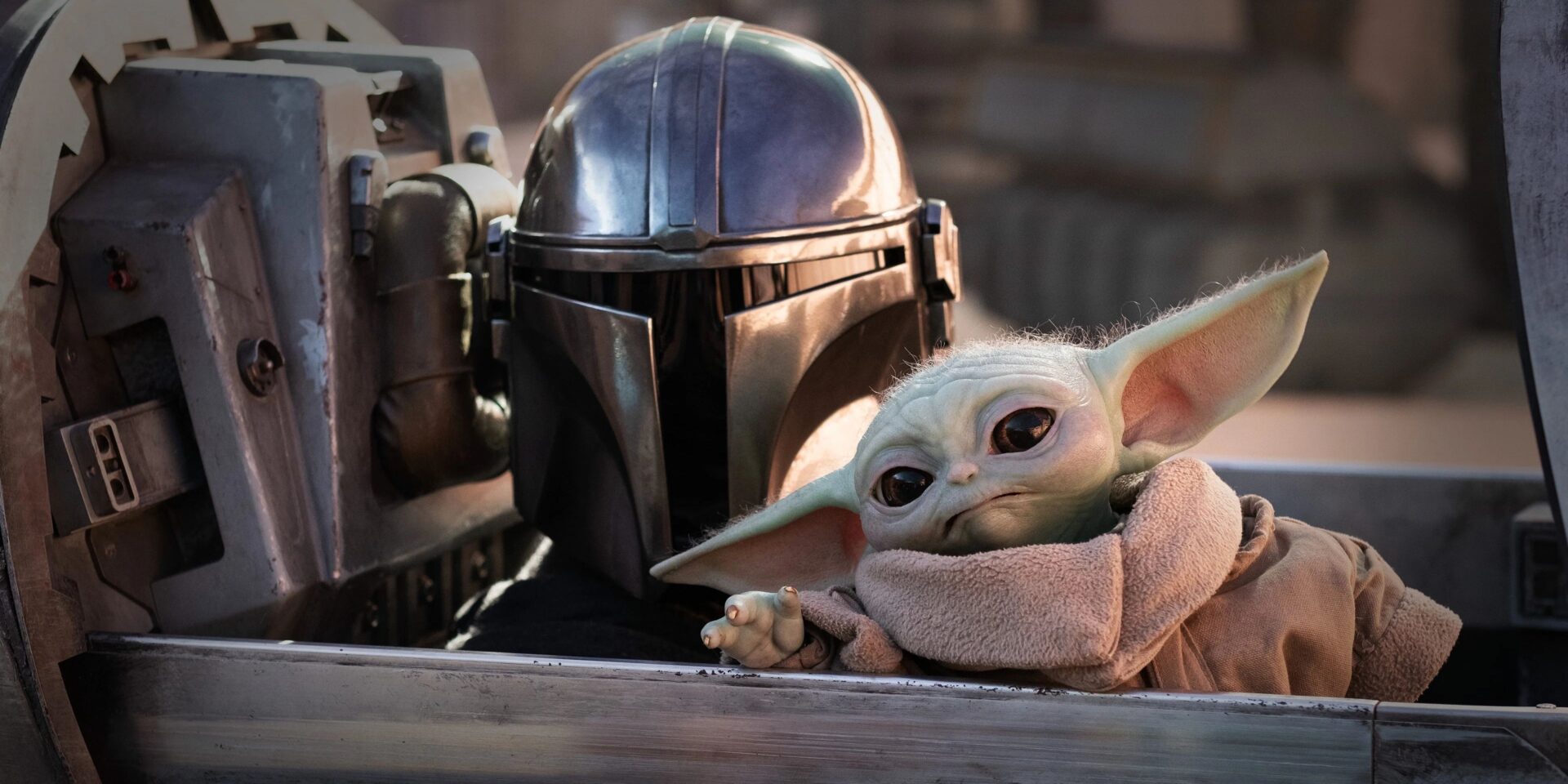 Star Wars: The Mandalorian Officially Returns With Stunning Helmet Replica