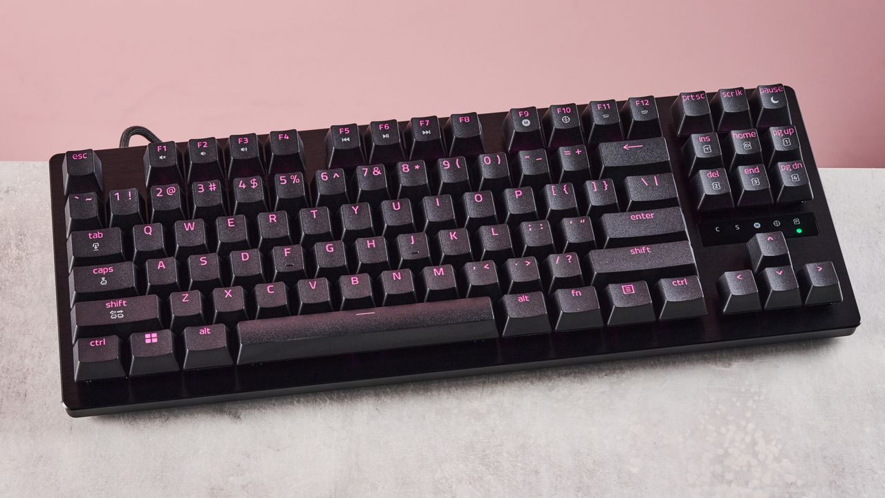 I love how much you can tweak the new Razer Huntsman — it’s just a shame that you can’t make full use of its precise analog switches I love how much you can tweak the new Razer Huntsman — it’s just a shame that you can’t make full use of its precise analog switches