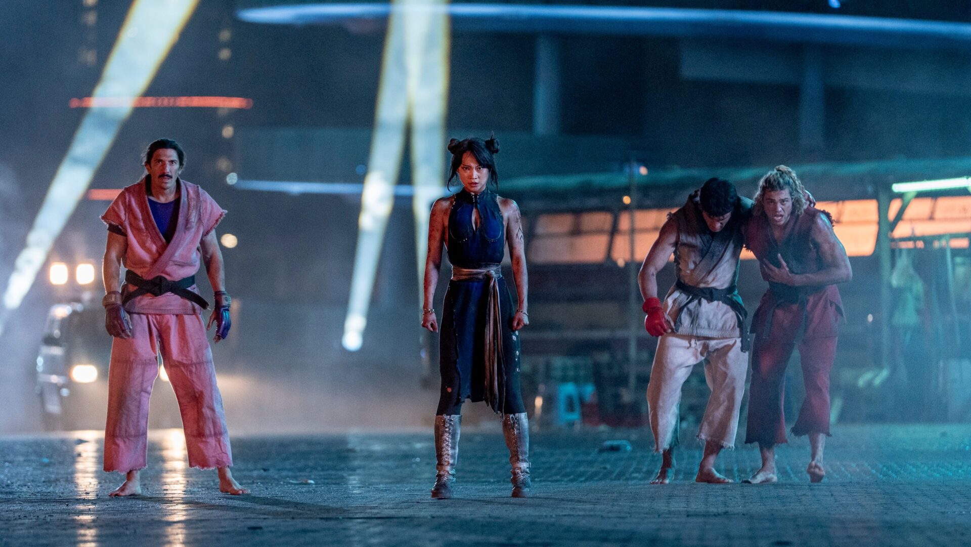 Street Fighter Movie Reveals Battered Chun-Li, Ryu, and Ken in Exclusive New Photo Street Fighter Movie Reveals Battered Chun-Li, Ryu, and Ken in Exclusive New Photo